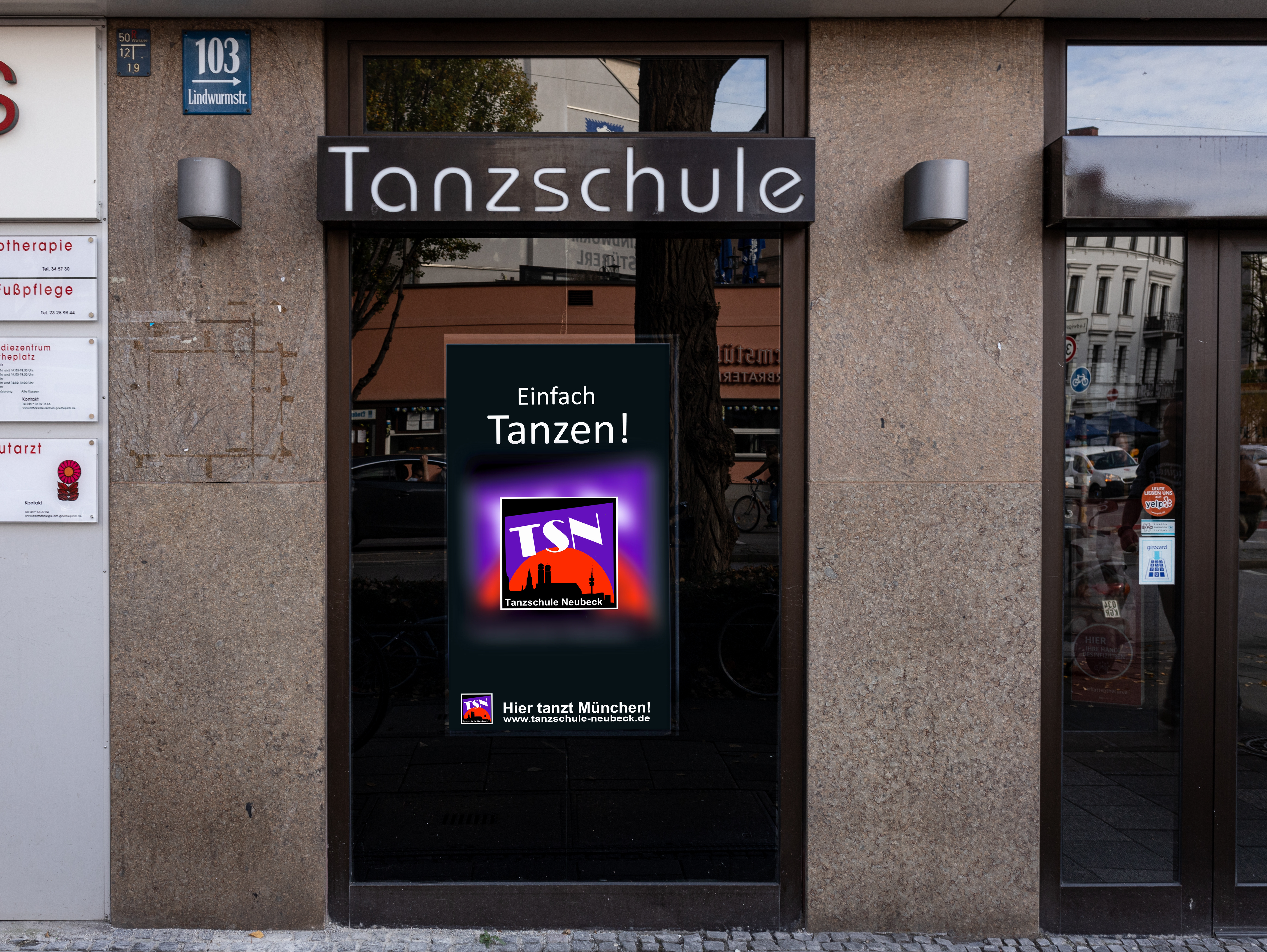 tanzschule-erke-engineering-storefront-monitor1