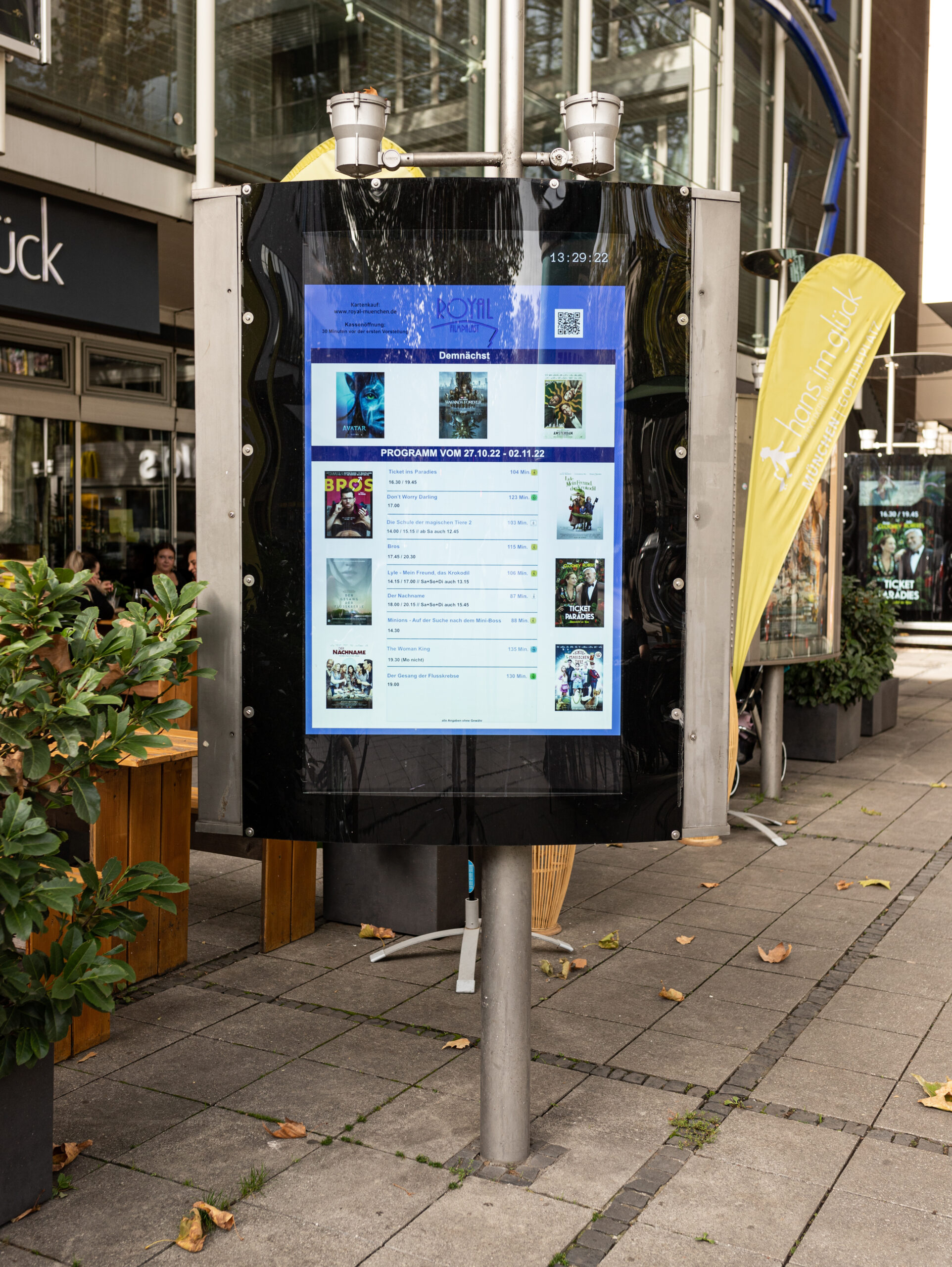 erke-engineering-digitalsignage-royal-kinos